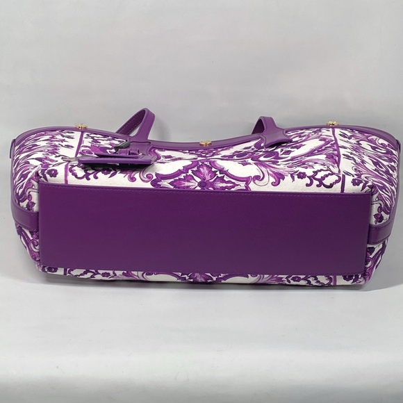 Dolce&Gabbana Majolica-Print Canvas Shopping Tote Bag - Picture 12 of 16